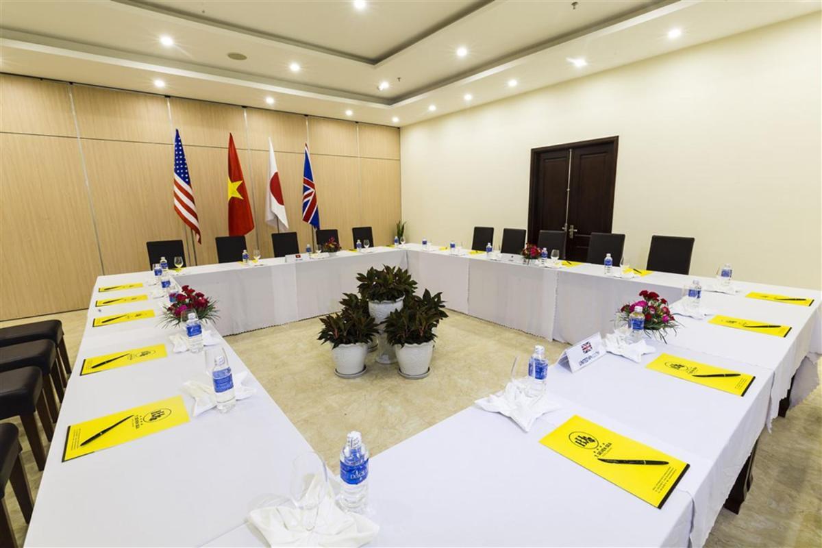 Khách sạn 7 Seven Sea 4*